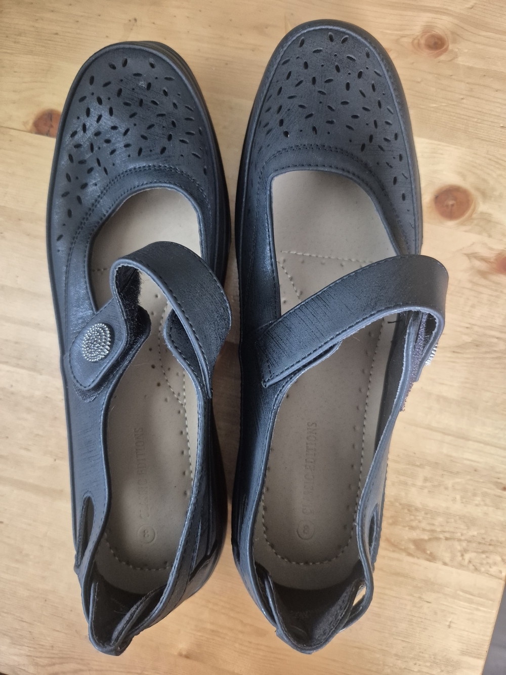 Classic Black Mary Jane Flats with Perforated Upper